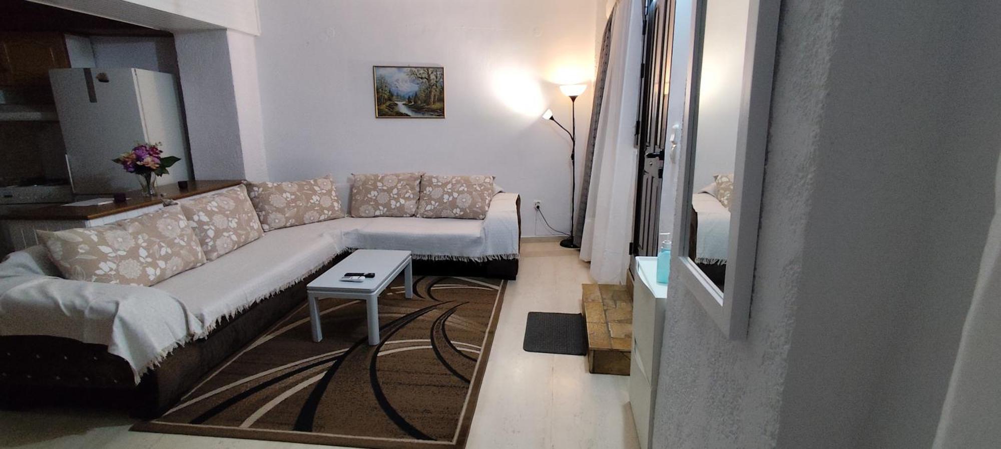 Ευρύχωρο Και Άνετο Διαμέρισμα Στην Ιτέα Joanna'S Apartment Kirra Exterior photo